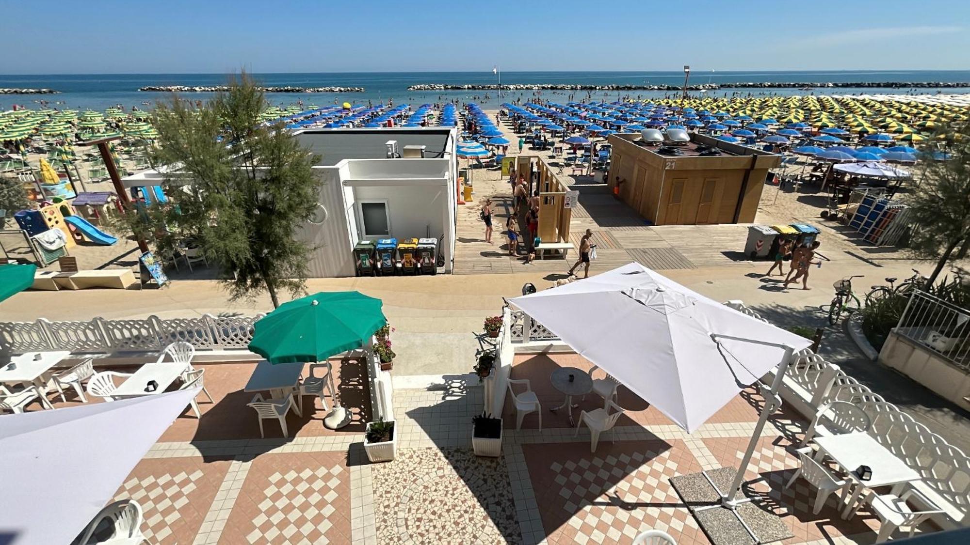 Hotel Bartolini Bellaria-Igea Marina Bagian luar foto